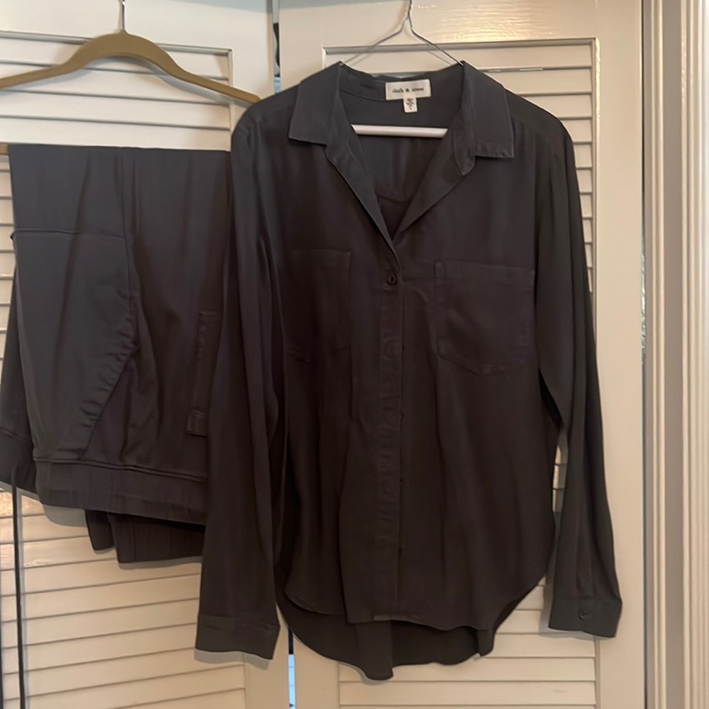 BRABD NEW! Never worn 2piece set